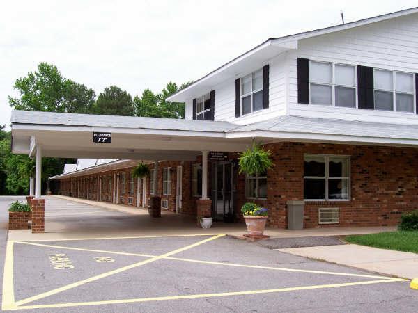 Durham Skyland Inn Exterior foto